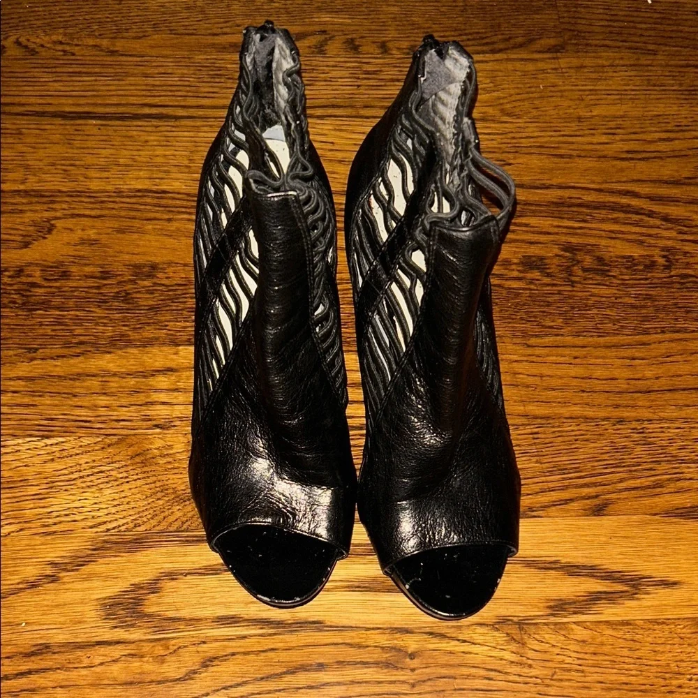 Black Peep-Toe Ankle Booties with Striped Side Panels Women’s Size 7 Shoe